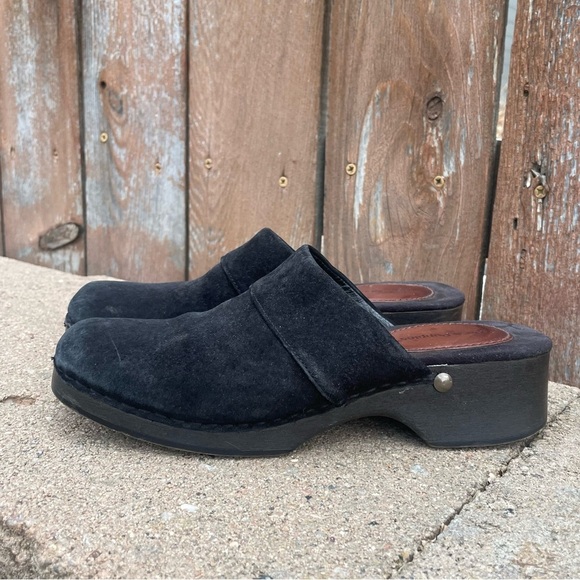 HUSH PUPPIES Women’s Black Leather Suede Slip On Clog Mule Size 6 - Picture 1 of 8